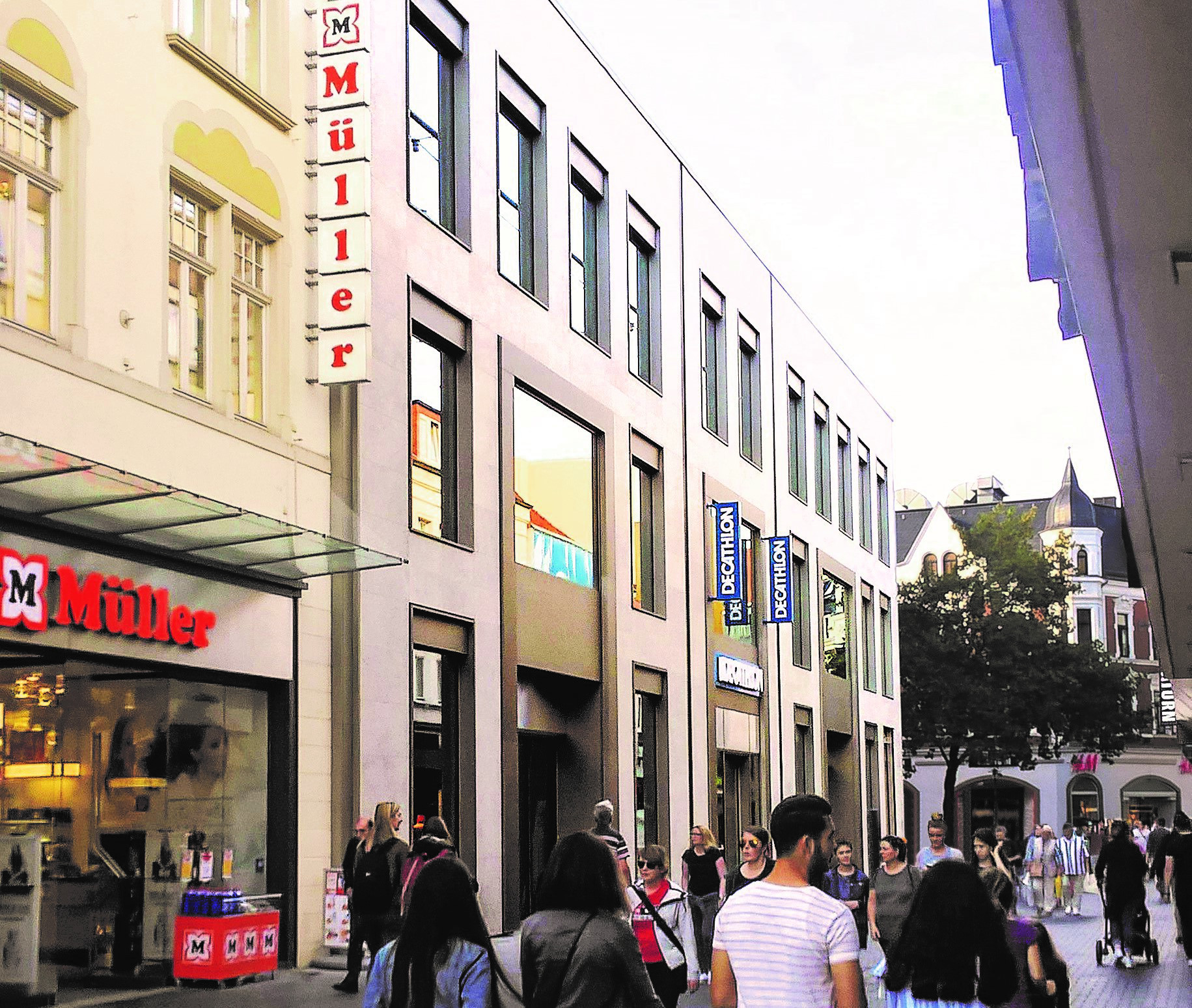 Mixedproperty in Bielefeld fully let Redevco